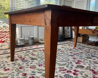 Hoskins Creek Table Company 