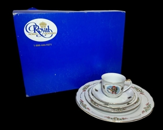 Christineholm Porcelain Holiday Setting