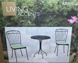 New Windsor Bistro Set