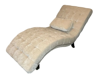 Tufted Chaise Lounge