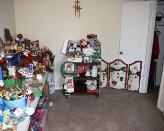 Holiday Room (Behind Garage) Overview