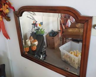 This is a sweet mirror and vintage!