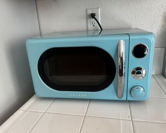 Galanz baby blue Retro microwave