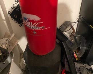 Boxing bag VERY heavy in excellent condition 