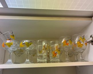 Cute vintage glassware 
