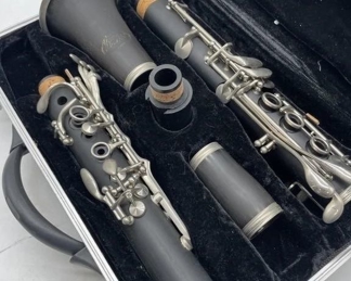 Sky USA Clarinet w case