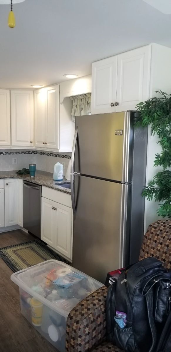First floor kitchen - refrigerator mfg. 2/2015