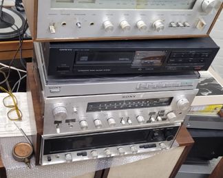 Miscellaneous vintage stereo equipment 