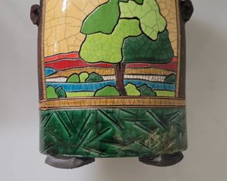 Art pottery scenic vase