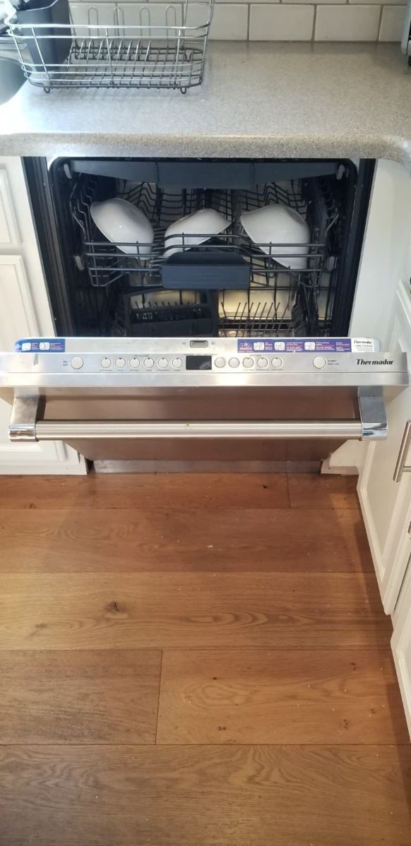 Thermador dishwasher with stainless steel interior