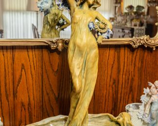 Austrian Reisner, Stellmacher & Kessel Art nouveau  statue