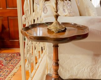 Vintage pie table, crystal chandelier 