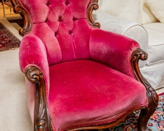 Red velvet Queen's chair