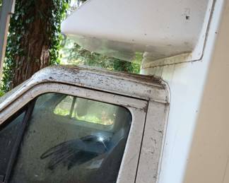 1986 FORD Econoline-350 Box Truck