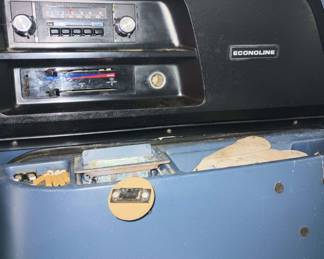 1986 FORD Econoline-350 Box Truck