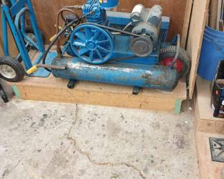 Blue Emglo Air Compressor