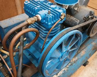 Blue Emglo Air Compressor