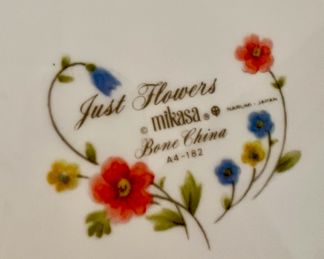 Mikasa Bone China "Just Flower" Dinnerware Set