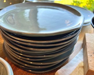 Set of 12 Gray Crate & Barrel (Aaron Robyn) Dinner Plates