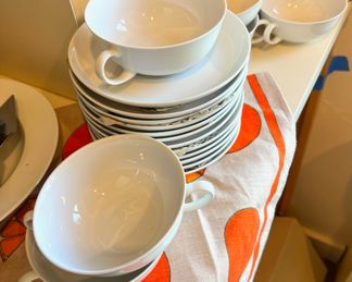 Arzberg White Porcelain Dish Set