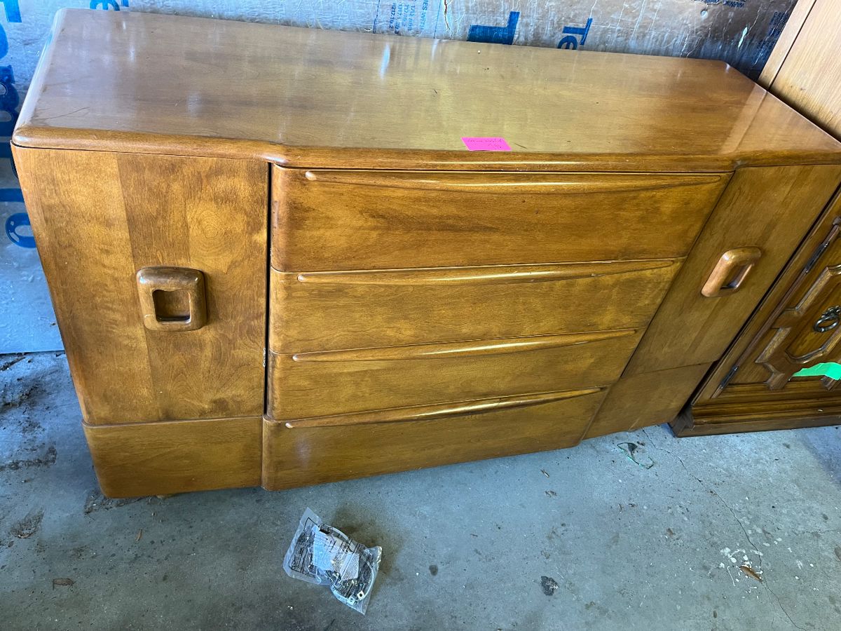 Sterling Estate Sale in Burleson, TX starts on 9/2/2023