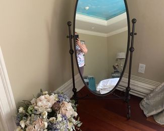 EstateSalesByOlga in Franklin Lakes for an Estate Sale