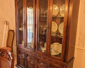 Thomasville China Cabinet