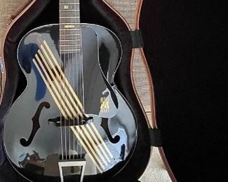 Guitars: Harmony H 1955 Black/Gold