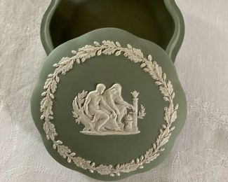 Wedgewood Green Jasperware Trinket Box Round Scalloped Box with Lid $45