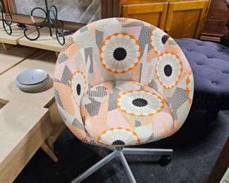 Mod Orange, White, Gray & Black Bucket Swivel Chair on Wheels 26"W x 19.25"D x 375"H $85