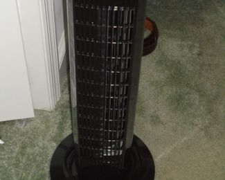 Tower fan (1 of 3)
