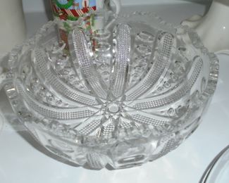 Cut glass bowl