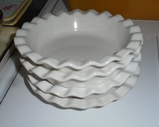 4 matching Good Cook opt pie bowls