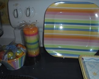 Stripped Blossoms & Blooms platter w/matching candles 