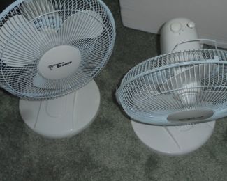 2 fans