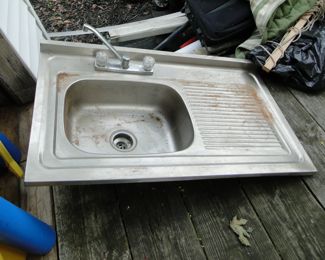 Arctic unused metal sink just needs cleaning $50