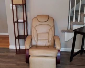 2nd Leather TV recliner