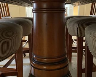 Antique Georgian-Style Satinwood Banded Double Pedestal Dining Table with Claw Feet. Measures 66" - 120" L (with four 13.5" Leaves) x 40" W x 28.5" H. Photo 4 of 5.