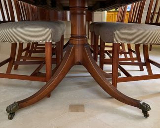 Antique Georgian-Style Satinwood Banded Double Pedestal Dining Table with Claw Feet. Measures 66" - 120" L (with four 13.5" Leaves) x 40" W x 28.5" H. Photo 7 of 7.