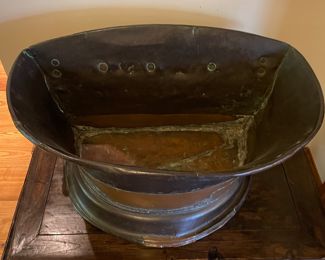 Antique French Copper Wall-Mounted Lavabo and Hand-Washing Basin. Cistern Measures 18" x 22" H. Basin Measures 26" x 16" x 14" H. Photo 5 of 7.