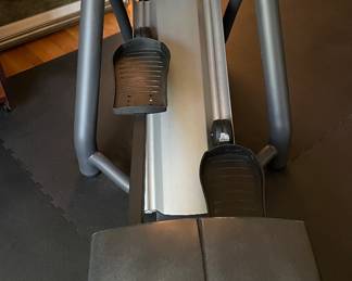 Precore EFX 222 Elliptical. Photo 3 of 4.