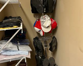 SHOE RACK.