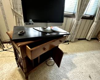 Great Flat Screen TV and stand! 