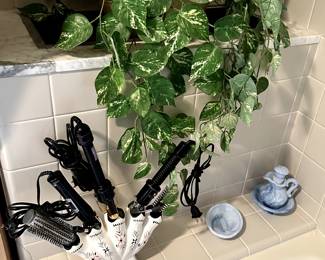 Bathroom and Vanity supplies! 