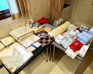 Vintage Linens, Table Cloths, Towels, Hand Towels and Wash Clothes!