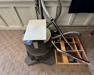 Fantastic Vintage Rainbow Vacuum with accessories!   