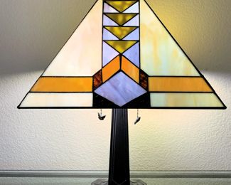 Colour Creations Timeless Serenity Tiffany-style table lamp by Tania Bricel 