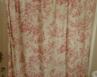 Shower Curtain/Boxes/Bath Accessories