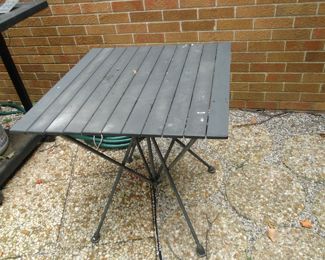 Nice sturdy little side table, perfect for grilling, or putting your drink on.