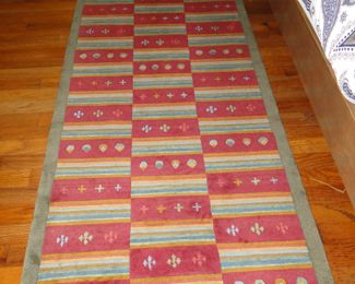 Colorful, area rug with nice patterns and design